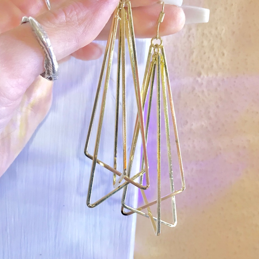 🌸 free with purchase🌸Geometric dangle earrings.